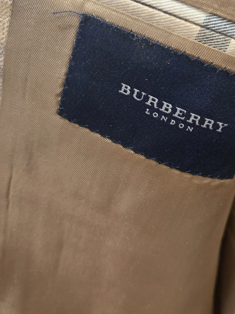 Men's Burberry Tan Plaid Blazer - Classic Tailored Style